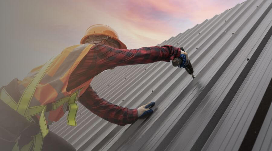 Professional New roof installation in Bay City, WI